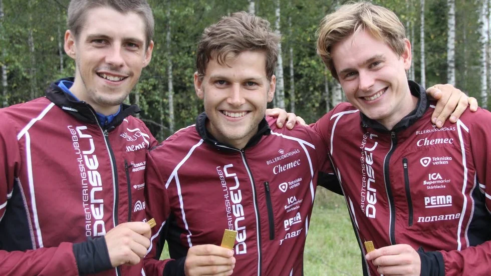 OK Denselns guldtrio. Olle Kalered, Mathias Hallén och Erik Pettersson såg till att Denseln tog DM-guld i stafett.