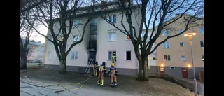 Rökdykare sökte igenom huset – minst en till sjukhus