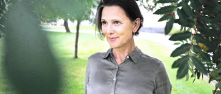 Utställning: Helene Schmitz skildrar en grönskande maktkamp