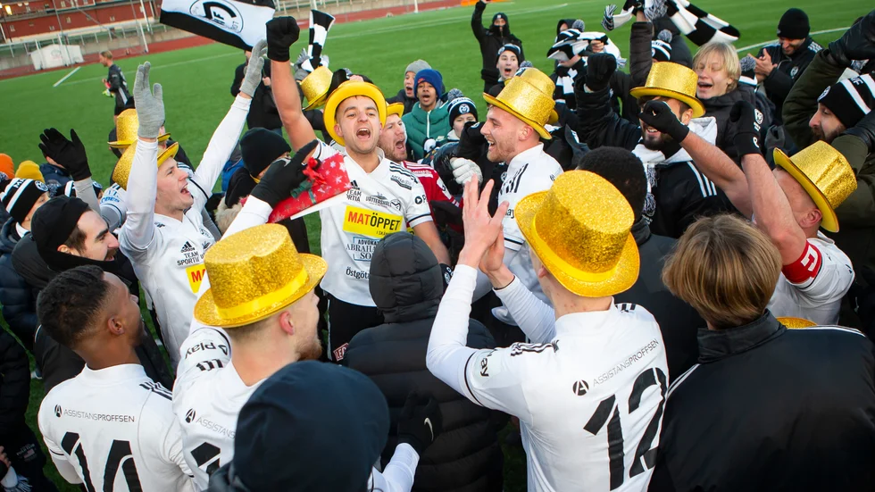 Motala AIF vann sin division 2-serie och säkrade spel i ettan. Nu står det klart att de hamnar i norra serien. 