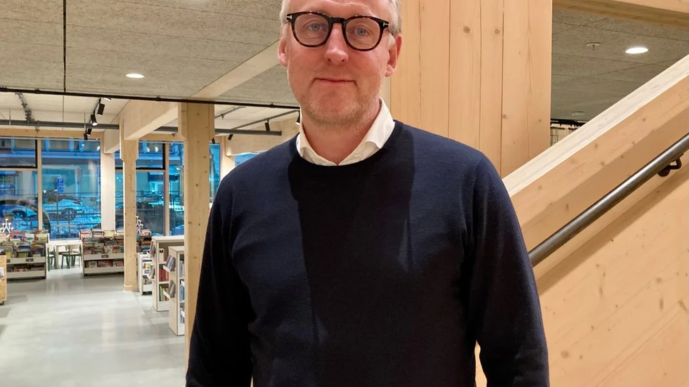 ”Steg för steg ska vi stänga det digitala gapet, antingen genom mobil uppkoppling eller fiber. Det är framtiden”, säger Staffan Åkesson, teknisk chef på Telia. 