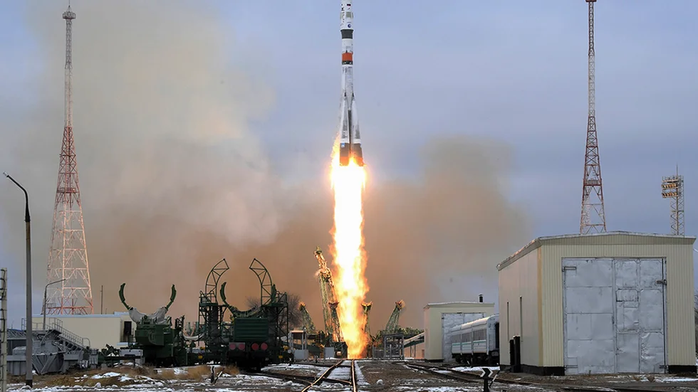 Sojuz-raketen i samband med att den lyfte från startplattan i Kazakstan.