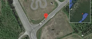 Broöppning ger stopp i trafiken på väg 506