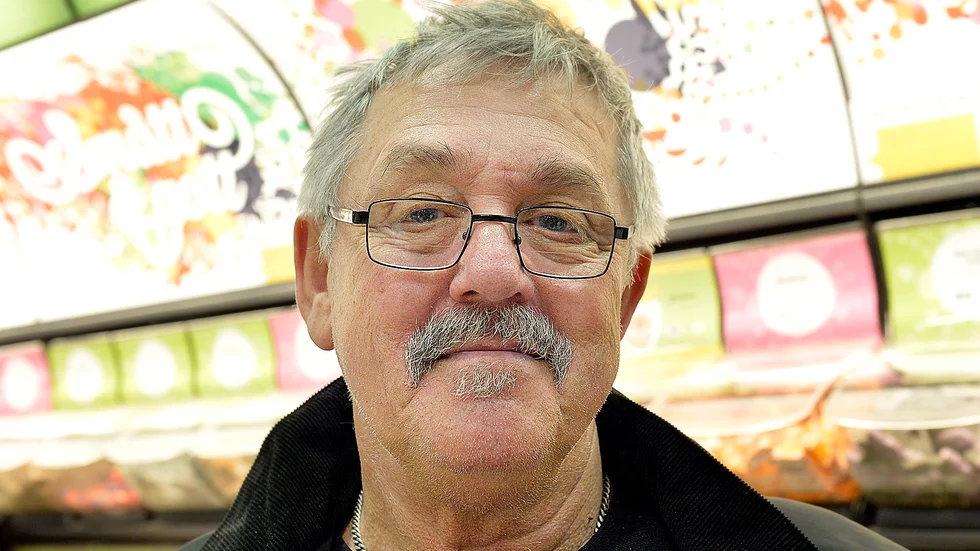 Sören Persson, 66 år, Skelleftehamn. "Påskägg, de här sockriga av skum, de saknar jag. Choklad är inte dumt heller."