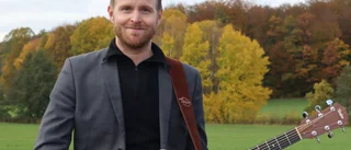 Nu kan Nyköpingsbor gå quizpromenad runt ån i kärlekens tecken