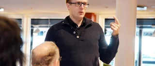 Inte okej att göra tragik till politik
