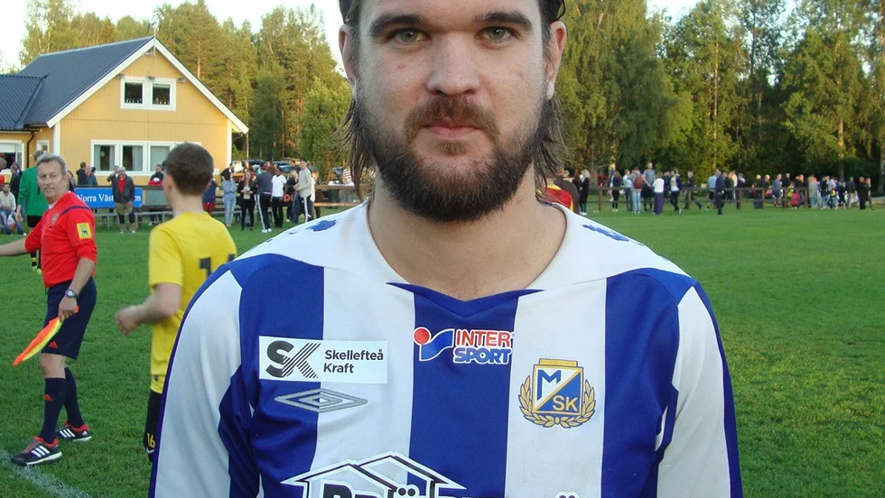 Medles Jonas Fällman blev matchvinnare i derbyt. Foto: Mikael Marklund