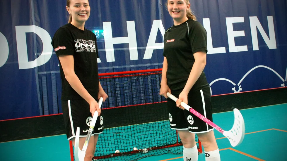 Nyckelspelare. Emelie Engström och Julia Lind blir två viktiga spelare för Skellefteå IBS den här säsongen. Nykomlingen i division I satsar på att bli ett topplag. Foto: Kent Vikström.