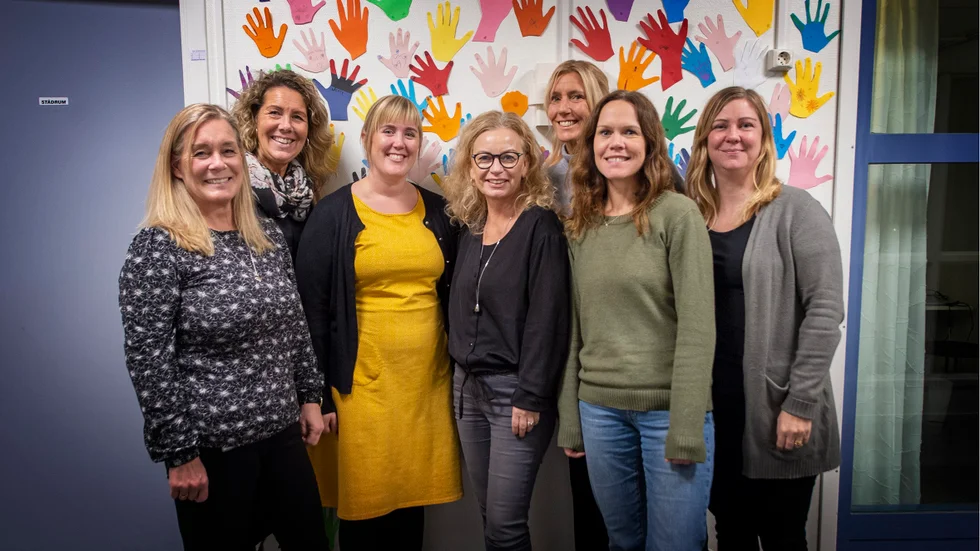 
Enhetschefen Henrika Lundberg tillsammans med kuratorerna Petra Petterson, Elin Stenström, Maria Sager, Jenny Rosén, Stina Hälleblad och Hanna Karmaues. Alla åker till konferensen Alternativ til vold den 15–17 november i Norge.