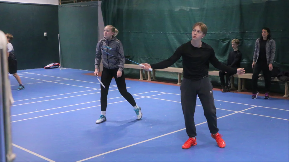 Badminton läger Piteå Tennisklubb Elina Wikberg och Lukas Holmgren