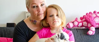 Wildas diabetesutrustning stals på ett lekland