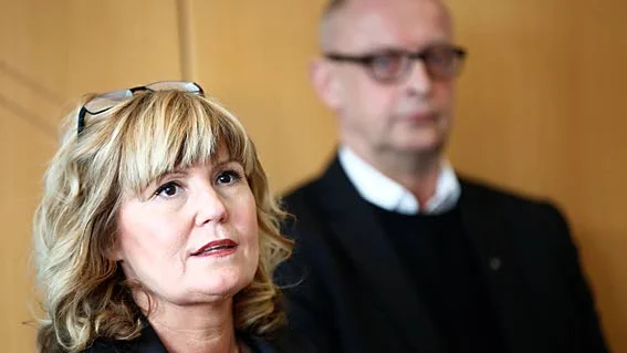 UTBILDNING. "Ibland kanske vi måste utbilda människor till rätt kompetens", säger Ingela Lekfalk. I bakgrunden Göran Nilsson.