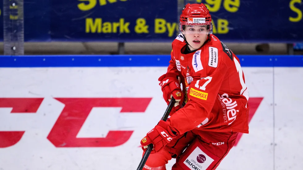 Valdemar Johansson och hans Almtuna tar emot Djurgården i Upplands Bilforum Arena.