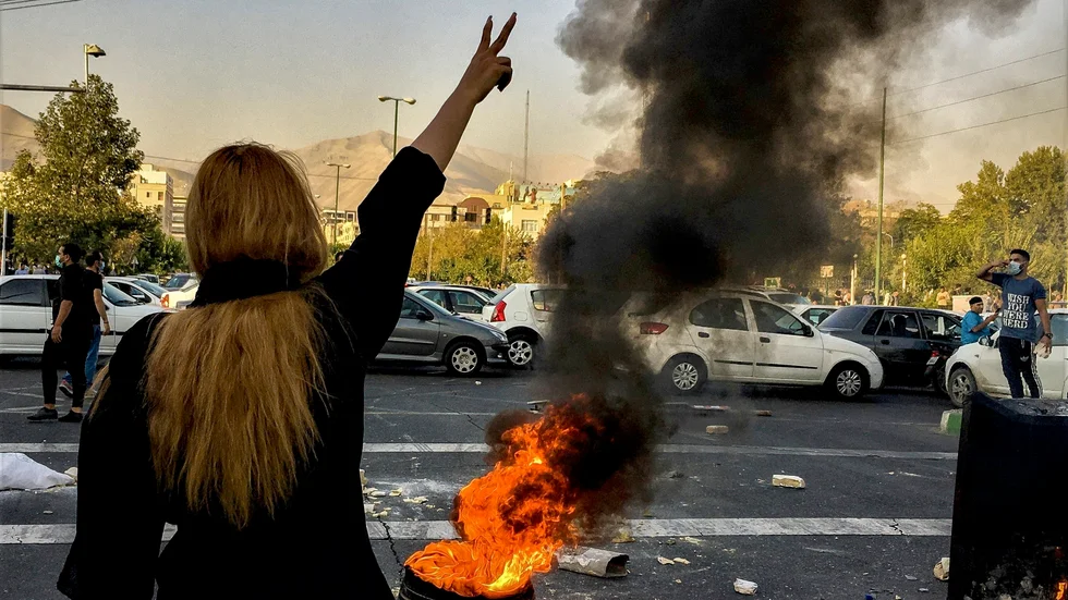 Iran har skakats av protester sedan den 16 september då den 22-åriga Mahsa Zhina Amini avled i den hårdföra moralpolisens förvar. Arkivbild.