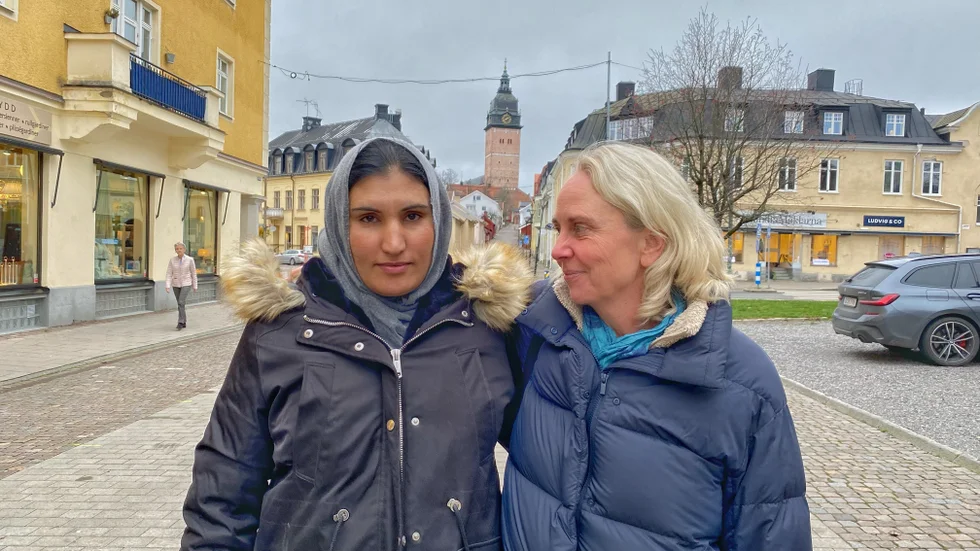 Zainab Sulimani och Katarina Hawby träffades via organisation Familjekompis. "Zainab kallar mig för sin storasyster", säger Katarina Hawby.