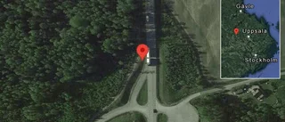 Fordon stillastående på väg 56 - helt stopp i ett körfält