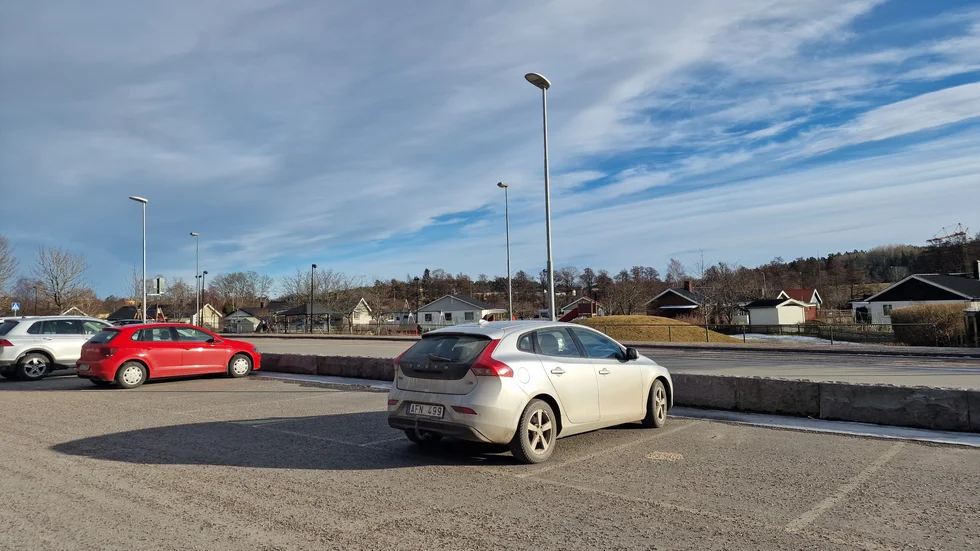 Vid centrumvägen i Vagnhärad kommer åtta nya laddningsstationer anläggas under våren. 