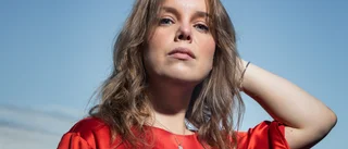 Frida Braxells nya singel berör de stora frågorna