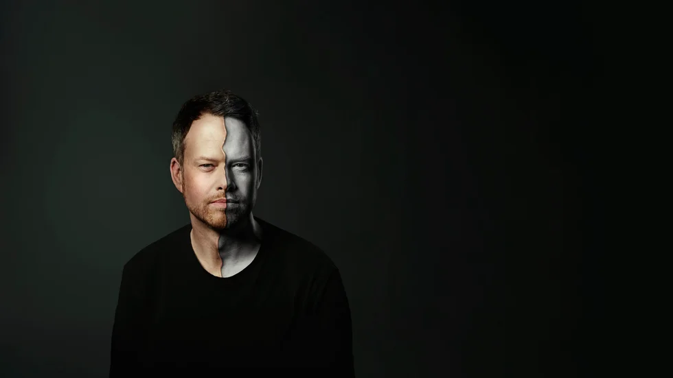 Joachim Bäckström gör rollen som den lögnaktige kirurgen Francis i operan "Mytomania" som har premiär på Göteborgsoperan den 8 oktober. Pressbild.