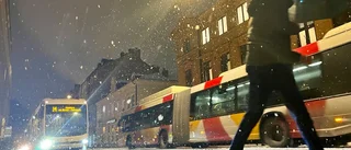 Mängder av olyckor när snön föll – och kylan håller i sig
