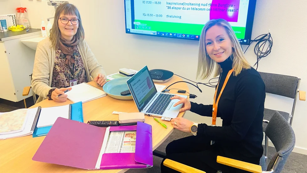 Gunilla Claesson-Andersson och Lotta Moberger har lett "Samverkan för friskare arbetsplatser" i Eskilstuna kommun. De hoppas att kommunledningen uppmärksammar hur tydligt resultaten visar att tidiga insatser är både kostnadseffektivt och framgångsrikt när sjukfrånvaron ska minskas.