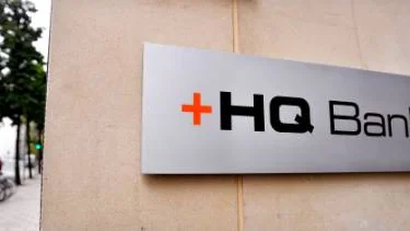 I boken Den stora bankhärvan skildras alla turer runt HQ Bank.