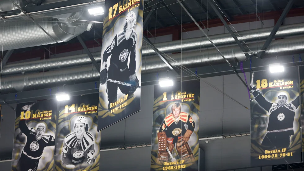 Börje Salming fick en plats i taket på Brynäs hemmaarena.