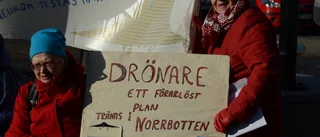 Sittdemonstration mot drönare