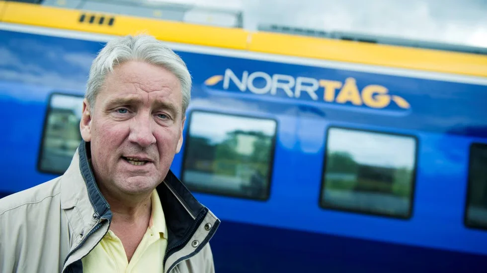 Ett måste. En av publikfrågorna under debatten handlade om landstingets engagemang i Norrtåg. ”Landstinget har i uppdrag att göra det”, svarade landstingsrådet Kent Ögren och förtydligade att man får pengar för att sköta kollektivtrafiken. Om någon annan ska ta ansvaret förs pengarna över dit.