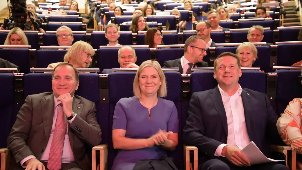 "Det duger inte för ett parti med statsbärande ambitioner att sitta på läktaren och vrövla. Ett parti som inrättat sig som ett evigt oppositionsparti kan göra så. Men inte svensk socialdemokrati", skriver NSD-krönikören och statsvetaren Stig-Björn Ljunggren.
