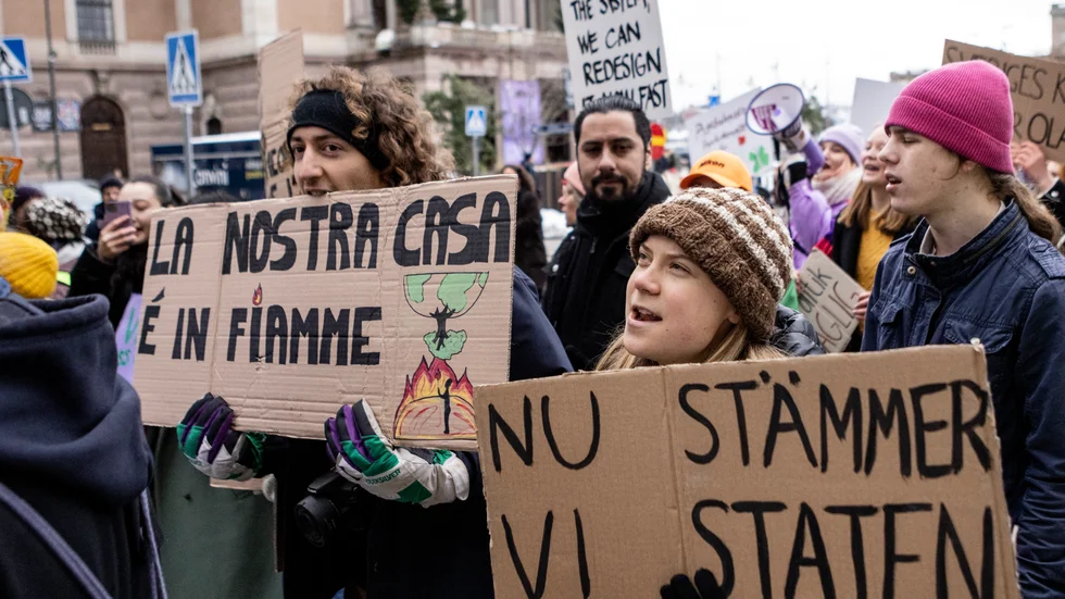Klimataktivisten Greta Thunberg under klimatdemonstrationen i Stockholm som den ungdomsledda organisationen Aurora genomförde med anledning av stämningsansökan mot staten för bristande klimatarbete.