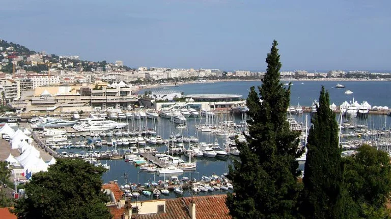 CANNES. Hit ska Luleå kommun åka på representation på bostadsmässan Mipim.