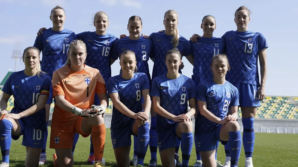 Den finska startelvan mot Ungern. 