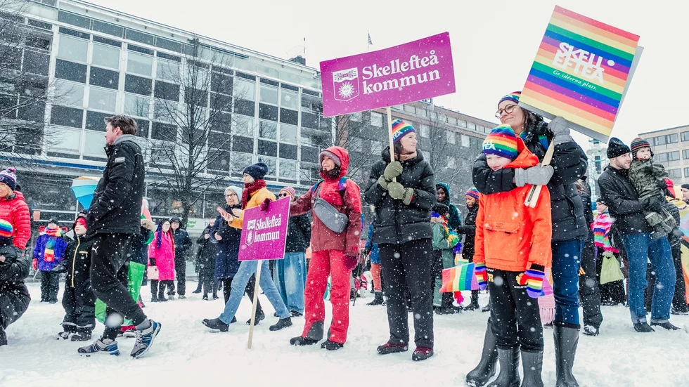 Bild från prideparaden i Skellefteå 2023.