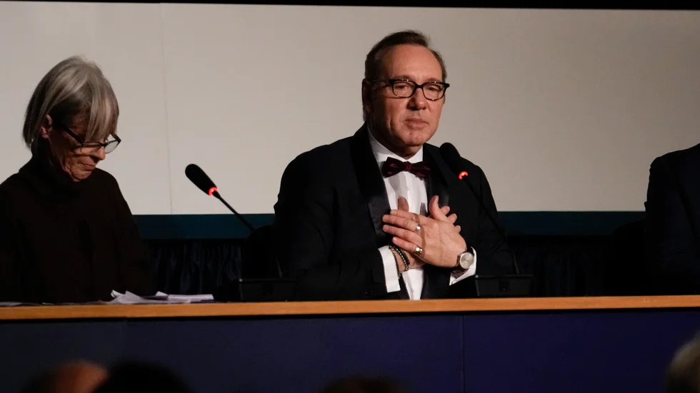 Kevin Spacey fick ta emot pris för sin livsgärning inom filmen i Turin under måndagen.