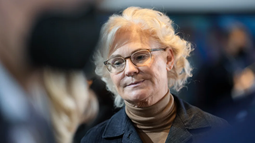Flera tyska medier rapporterar att landets försvarsminister Christine Lambrecht är inställd på att avgå. Arkivbild.