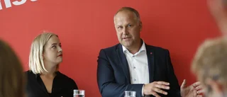 Svår balansgång för V