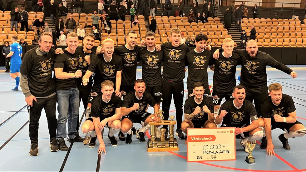 Motala AIF var glada efter segern i Boren futsal cup. I veckan har laget börjat träna inför norrettan och det har också värvats flera spelare. Fås laget ihop ser det bra ut, tycker Jens Bollius.