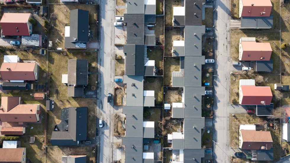 Bostadspriserna i Östergötland föll med 12–13 procent under 2022. Men det finns län med ännu större prisnedgångar. Allra mest föll priserna i Dalarna, 20 procent.