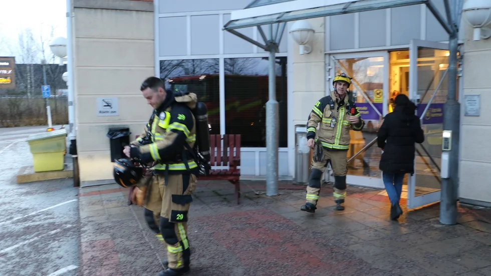 Under fredagen hördes ett smälljud i Uppsala kommuns kontorslokaler. Det visade sig vara smällare. 