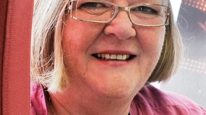 Sonja Åström (36 år), totalt 108 år på visfestival, stammis