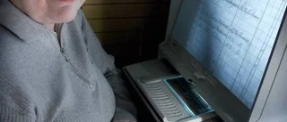Håller fast vid de gamla mikrokorten