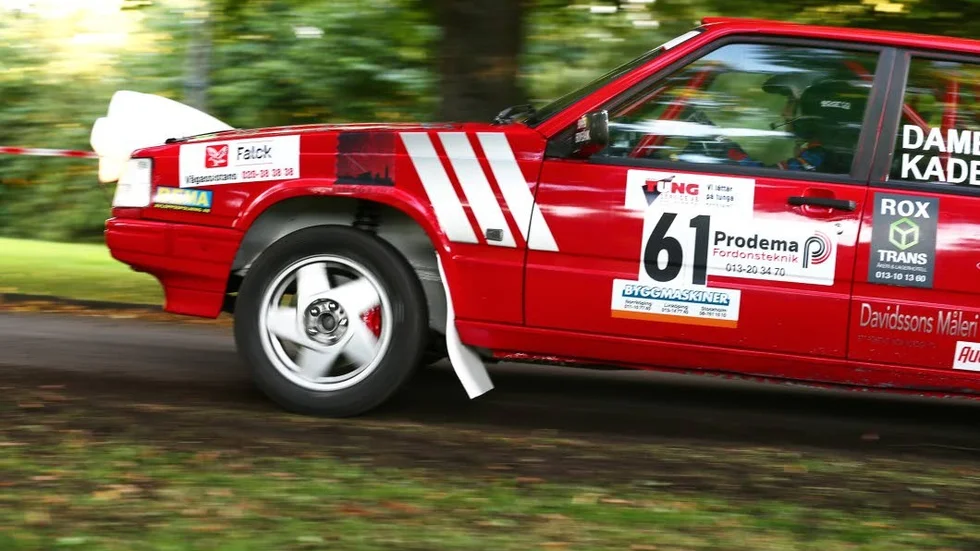 Punktering. Det råkade Daniel Damberg ut för två gånger om i East Sweden rally