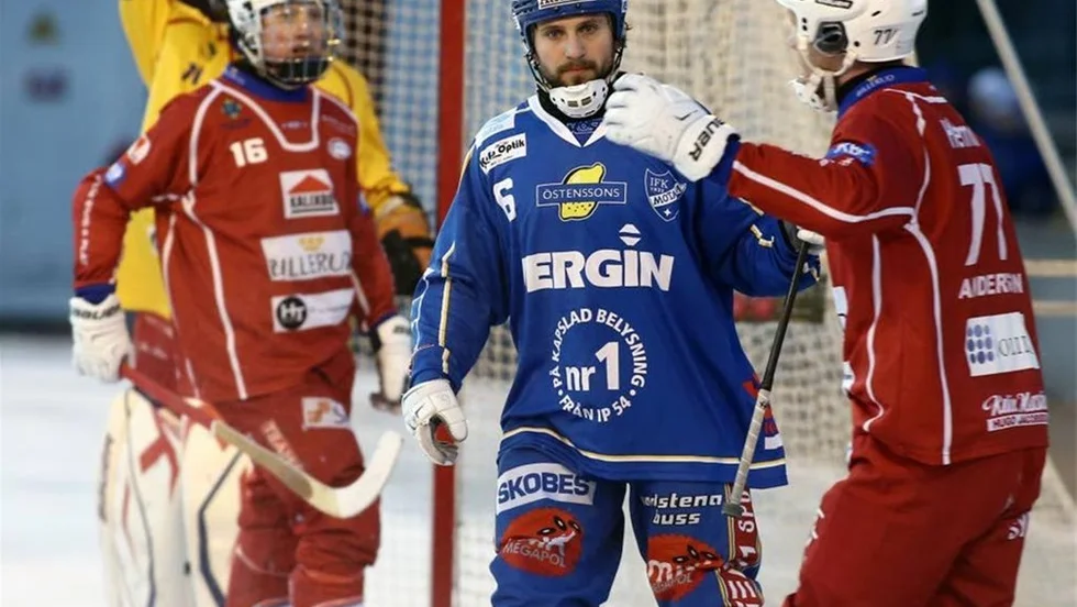Lukas Persson gjorde två mål och två assist och fick pris som bäste IFK:are.