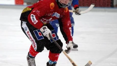 Daniel Nilsson svarade för en bra insats och gjorde ett mål när Tjust Bandy blev ett vinnande lag igen.Foto: Ingemar Petersson
