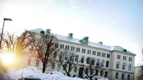 Skolfotograferingen på Ellen Key-skolan gick plötsligt helt över styr och slutade med skottlossning. Foto: Ellen Kindstrand