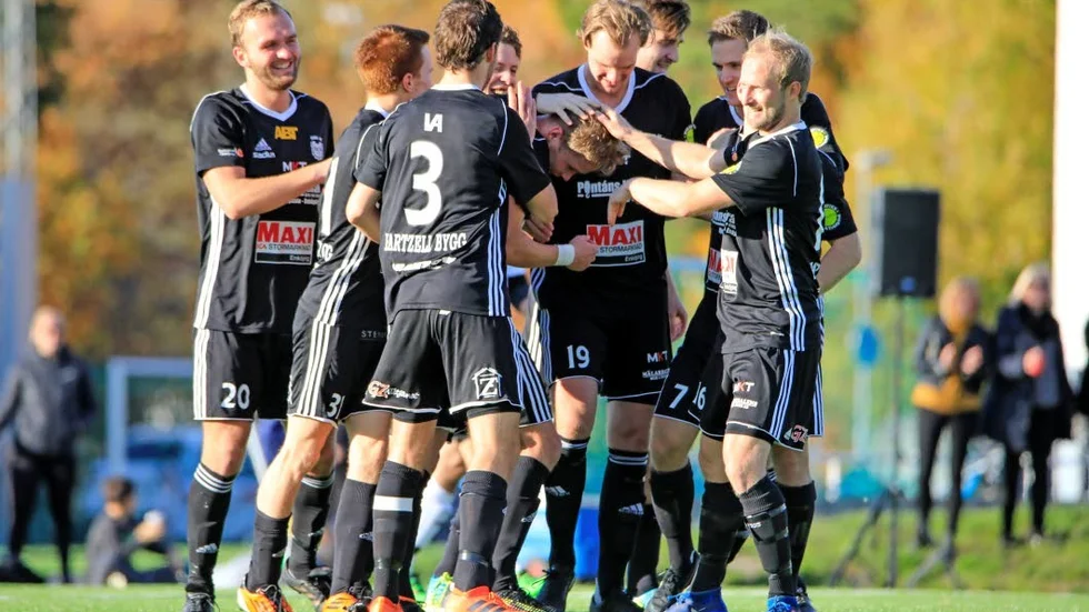 Under hösten har Fanna bara förlorat två matcher totalt.