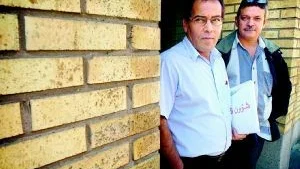 USA-kritiska. Mostafa Hadrous och Atef Zueiter tycker att händelserna i New York och den efterföljande krigsförklaringen mot terroristerna har drabbat muslimer som kollektiv. Däremot har de inte märkt några trakasserier i Västervik. Foto: ANDERS STEINER