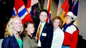Erfarenheter. Rotarystipendiater som varit i Texas, USA, var Anna Harbom, Nybro och industridesigner, Caroline Larsson, gynekolog från Norrköping, Johan Ljungqvist marknadsförare från Söderköping, Linda Pettersone, tryckerilärare från Lettland och Islandsfödde Steingrimor Jonsson som är universitetsbibliotekare i Östergötland.