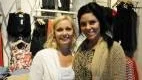 Nöjda. Frida Sandfält och Sofia Höög trivs på Vero Moda i Västervik. Under de senaste veckorna har butiken toppat koncernens mätningslistor. Foto: Christoffer Nielsen